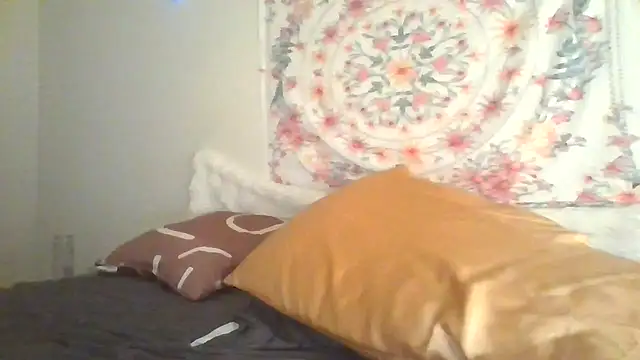 Snapshot of angeliquebelcali chatting on 09-25-25, 02:15 angeliquebelcali online show from 09-25-25, 02:15