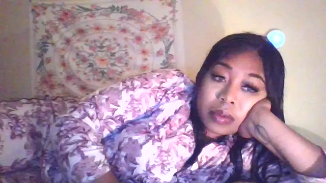 Snapshot of angeliquebelcali chatting on 10-16-25, 11:39 angeliquebelcali online show from 10-16-25, 11:39