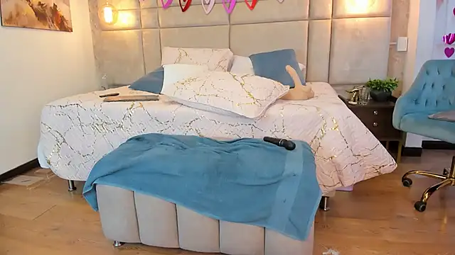 Mara Torres1 online show from 02-13-25, 11:26