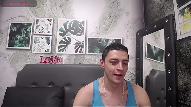 Snapshot of Frank_Millers chatting on 02-14-25, 11:53 Frank Millers online show from 02-14-25, 11:53