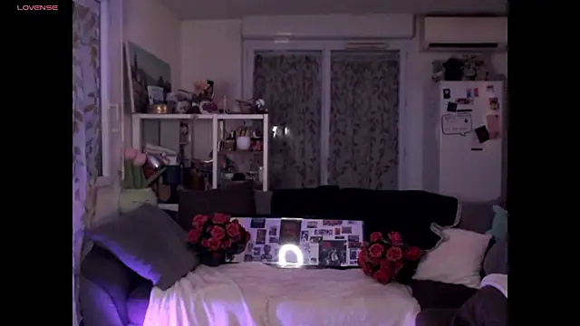 Snapshot of AdorahB3ll3 chatting on 01-18-26, 08:01 AdorahB3ll3 online show from 01-18-26, 08:01