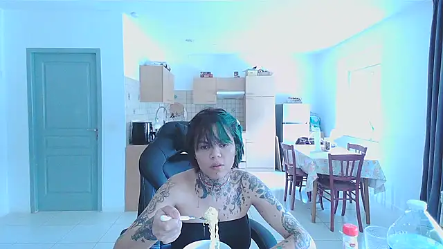 serena  vedette online show from 01-27-25, 12:05