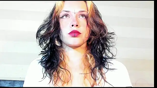 Snapshot of onix_bl4ck chatting on 12-16-25, 10:26 onix bl4ck online show from 12-16-25, 10:26