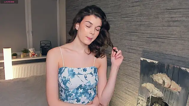 FloraDobb online show from 02-23-25, 07:28