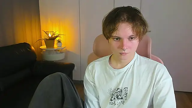 DemianEnglen online show from 04-06-26, 02:29