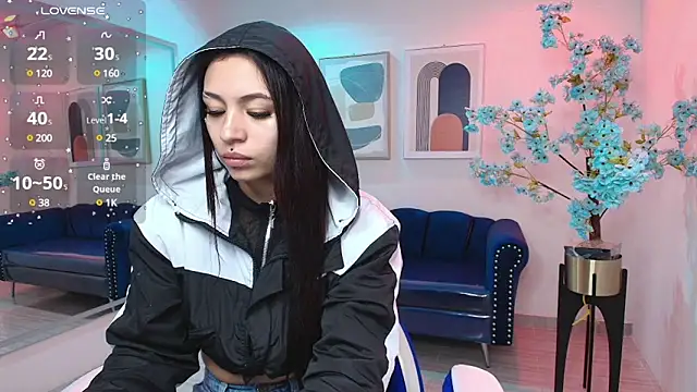 Snapshot of Charlotte_ethan chatting on 03-19-25, 03:30 Charlotte ethan online show from 03-19-25, 03:30