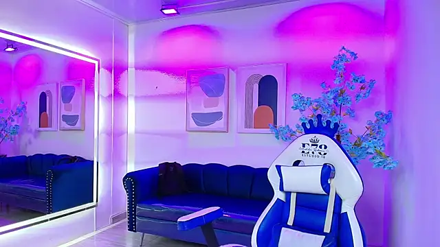 Snapshot of Charlotte_ethan chatting on 10-03-25, 03:25 Charlotte ethan online show from 10-03-25, 03:25