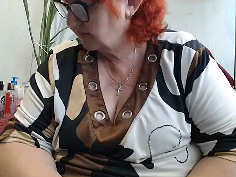 Snapshot of DeniseeRosea chatting on 07-14-26, 12:00 DeniseeRosea online show from 07-14-26, 12:00