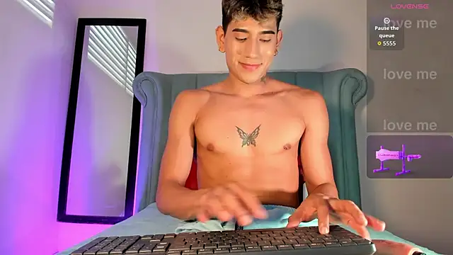 Snapshot of Jean_Miller20 chatting on 03-03-26, 11:32 Jean Miller20 online show from 03-03-26, 11:32