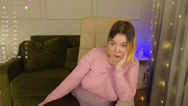 Snapshot of Manic_pixie_ chatting on 02-07-25, 05:40 Manic pixie online show from 02-07-25, 05:40