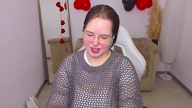 Snapshot of Manic_pixie_ chatting on 02-11-26, 03:39 Manic pixie online show from 02-11-26, 03:39