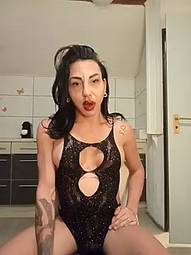 Snapshot of PiccolaDany chatting on 09-14-25, 05:34 PiccolaDany online show from 09-14-25, 05:34