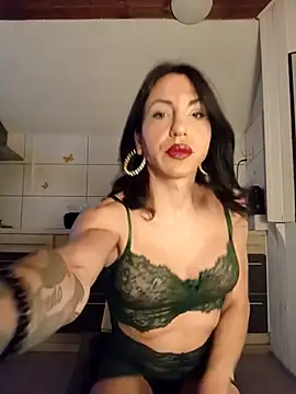 Snapshot of PiccolaDany chatting on 10-18-25, 09:26 PiccolaDany online show from 10-18-25, 09:26