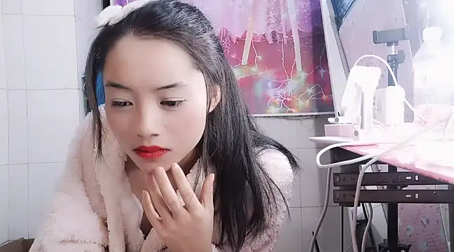 Snapshot of ManMan-520 chatting on 01-26-25, 06:48 ManMan-520 online show from 01-26-25, 06:48