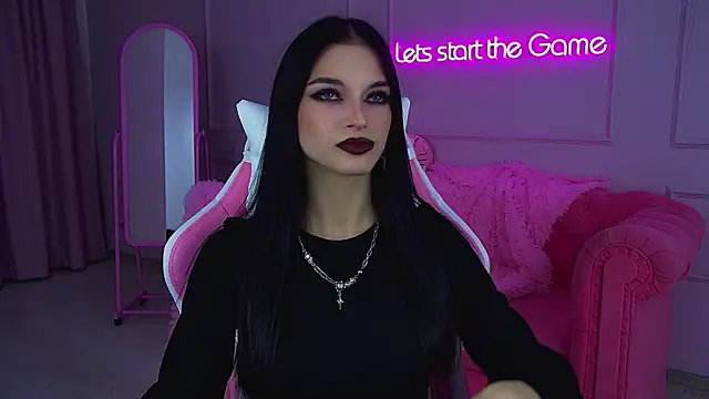 BeverlyMost online show from 11-12-25, 06:08