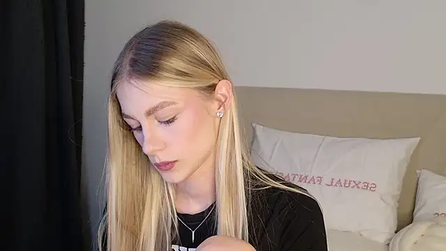 GabriellaOlsen online show from 03-16-26, 04:00