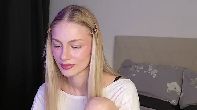Snapshot of GabriellaOlsen chatting on 06-01-26, 05:14 GabriellaOlsen online show from 06-01-26, 05:14