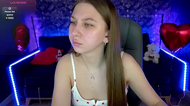 Snapshot of AureliaBliss_ chatting on 02-20-25, 01:30 AureliaBliss online show from 02-20-25, 01:30