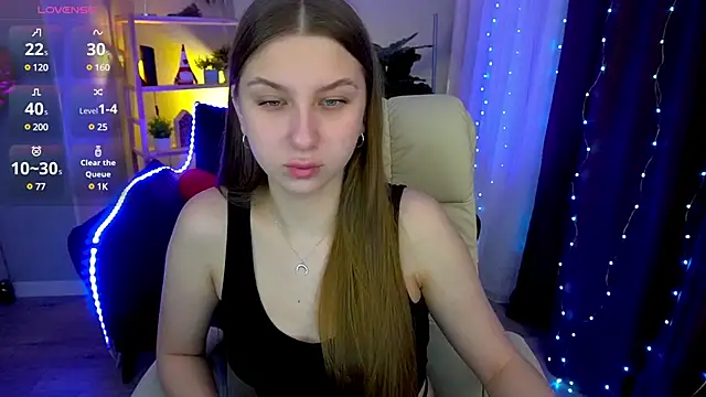 Snapshot of AureliaBliss_ chatting on 02-25-25, 08:30 AureliaBliss online show from 02-25-25, 08:30