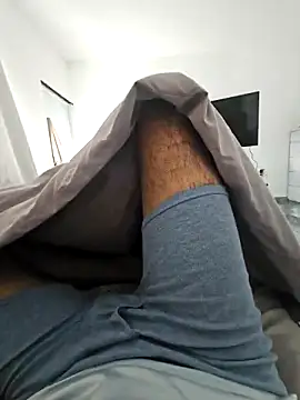 j0nathan00 online show from 01-26-25, 05:23