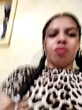 Ariana-07 online show from 02-28-25, 01:25