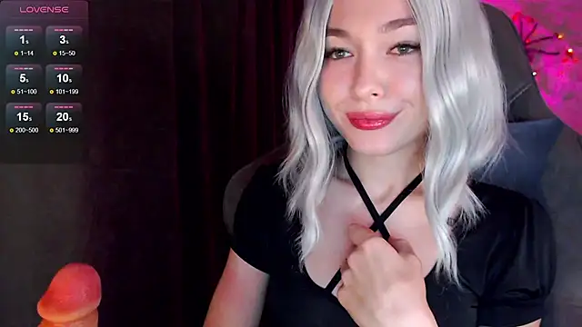 Ohmy Nora  online show from 11-20-25, 04:45