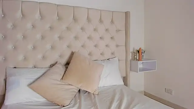 bella bloomg online show from 02-14-25, 11:20