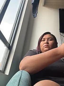 KarlaWild online show from 02-06-25, 08:13