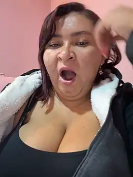 KarlaWild online show from 02-16-25, 09:59