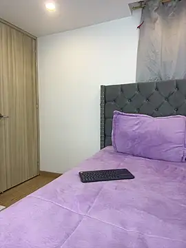 KarlaWild online show from 03-21-25, 04:49