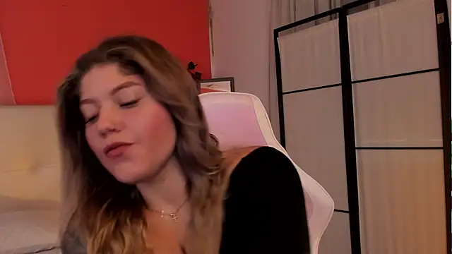 alaia greyy online show from 03-25-26, 01:06