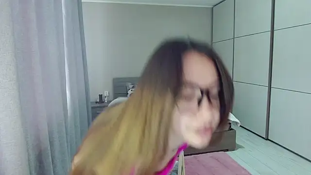 singletrouble online show from 03-12-26, 07:36