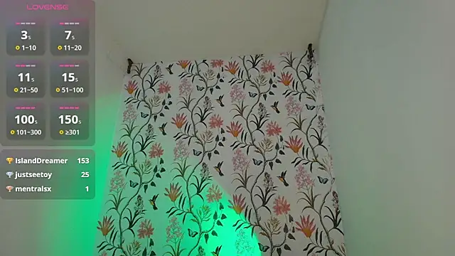 Snapshot of sophi_lii chatting on 01-24-25, 08:32 sophi lii online show from 01-24-25, 08:32