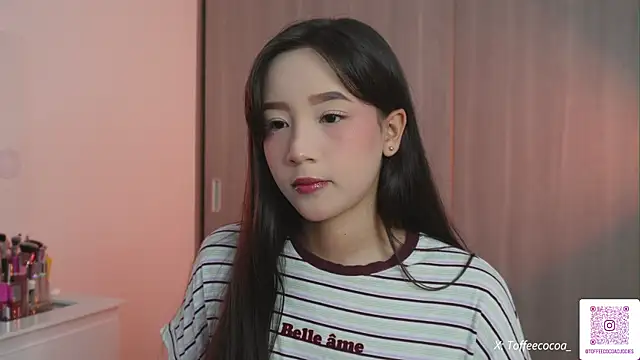 Snapshot of sophi_lii chatting on 01-07-26, 08:44 sophi lii online show from 01-07-26, 08:44