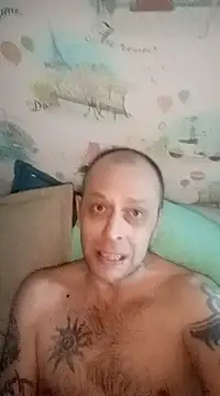 Snapshot of MaxDevilWhite chatting on 03-19-25, 03:30 MaxDevilWhite online show from 03-19-25, 03:30