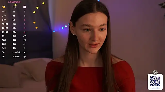 Snapshot of GeorginaDudley chatting on 12-23-25, 07:17 GeorginaDudley online show from 12-23-25, 07:17