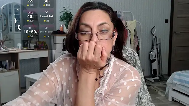 Snapshot of Soffya_Soy chatting on 11-30-25, 11:42 Soffya Soy online show from 11-30-25, 11:42