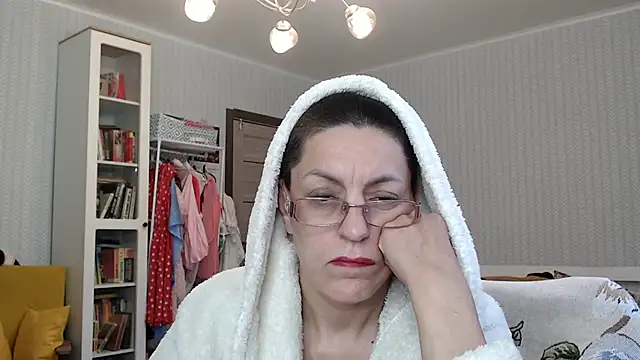 Snapshot of Soffya_Soy chatting on 05-28-26, 06:32 Soffya Soy online show from 05-28-26, 06:32