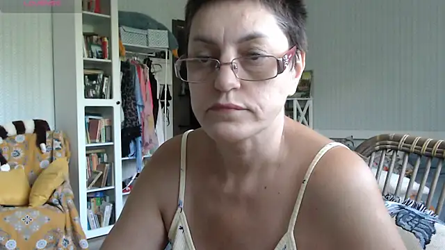Snapshot of Soffya_Soy chatting on 07-15-26, 04:07 Soffya Soy online show from 07-15-26, 04:07
