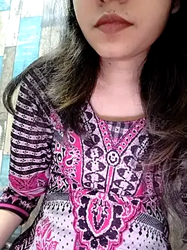 Snapshot of cute_IndianBabe chatting on 11-28-25, 01:08 cute IndianBabe online show from 11-28-25, 01:08