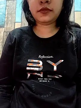 Snapshot of cute_IndianBabe chatting on 12-18-25, 12:38 cute IndianBabe online show from 12-18-25, 12:38