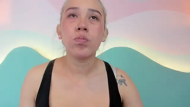 Snapshot of Lannajansen chatting on 11-06-25, 01:45 Lannajansen online show from 11-06-25, 01:45