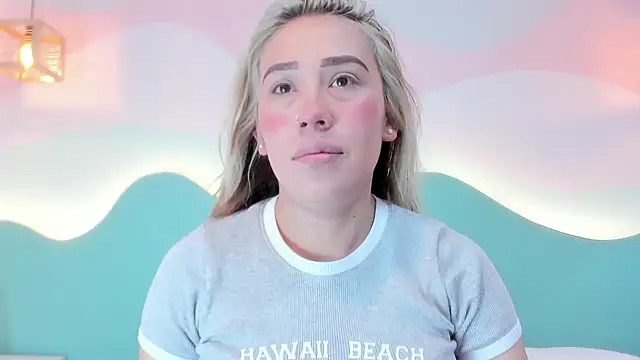 Snapshot of Lannajansen chatting on 11-08-25, 01:44 Lannajansen online show from 11-08-25, 01:44