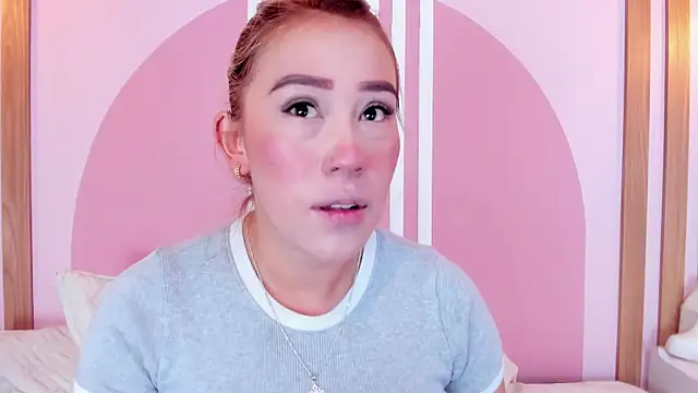 Lannajansen online show from 03-26-26, 01:28