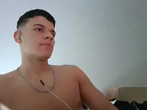 Snapshot of vitorsafado19 chatting on 01-26-25, 03:27 vitorsafado19 online show from 01-26-25, 03:27