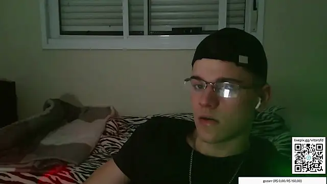 Snapshot of vitorsafado19 chatting on 11-01-25, 04:03 vitorsafado19 online show from 11-01-25, 04:03