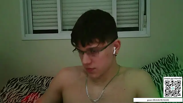 Snapshot of vitorsafado19 chatting on 11-24-25, 01:49 vitorsafado19 online show from 11-24-25, 01:49