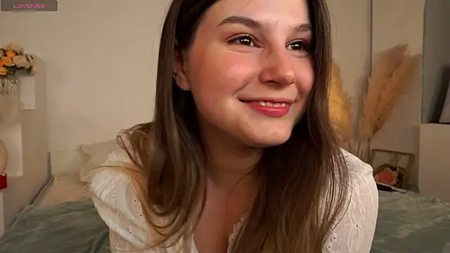 Snapshot of nawuwu chatting on 10-21-25, 06:14 nawuwu online show from 10-21-25, 06:14