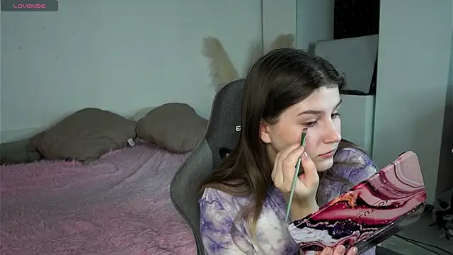 Snapshot of nawuwu chatting on 11-29-25, 06:38 nawuwu online show from 11-29-25, 06:38