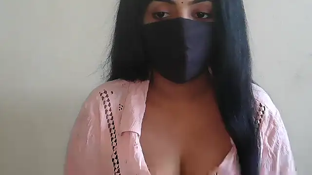 Snapshot of Reddy_Trisha chatting on 11-23-25, 05:07 Reddy Trisha online show from 11-23-25, 05:07